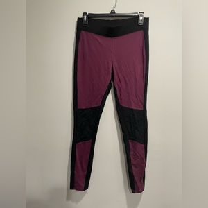 {Utopia} Women's purple color block, black lace detail workout legging Size M